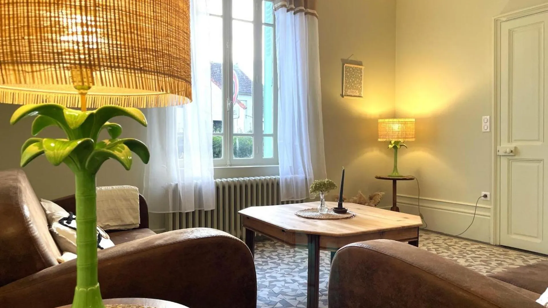 Gite Tranquille Avec Jardin, Parking Et Wi-Fi A La Ferte-Hauterive - Fr-1-489-549