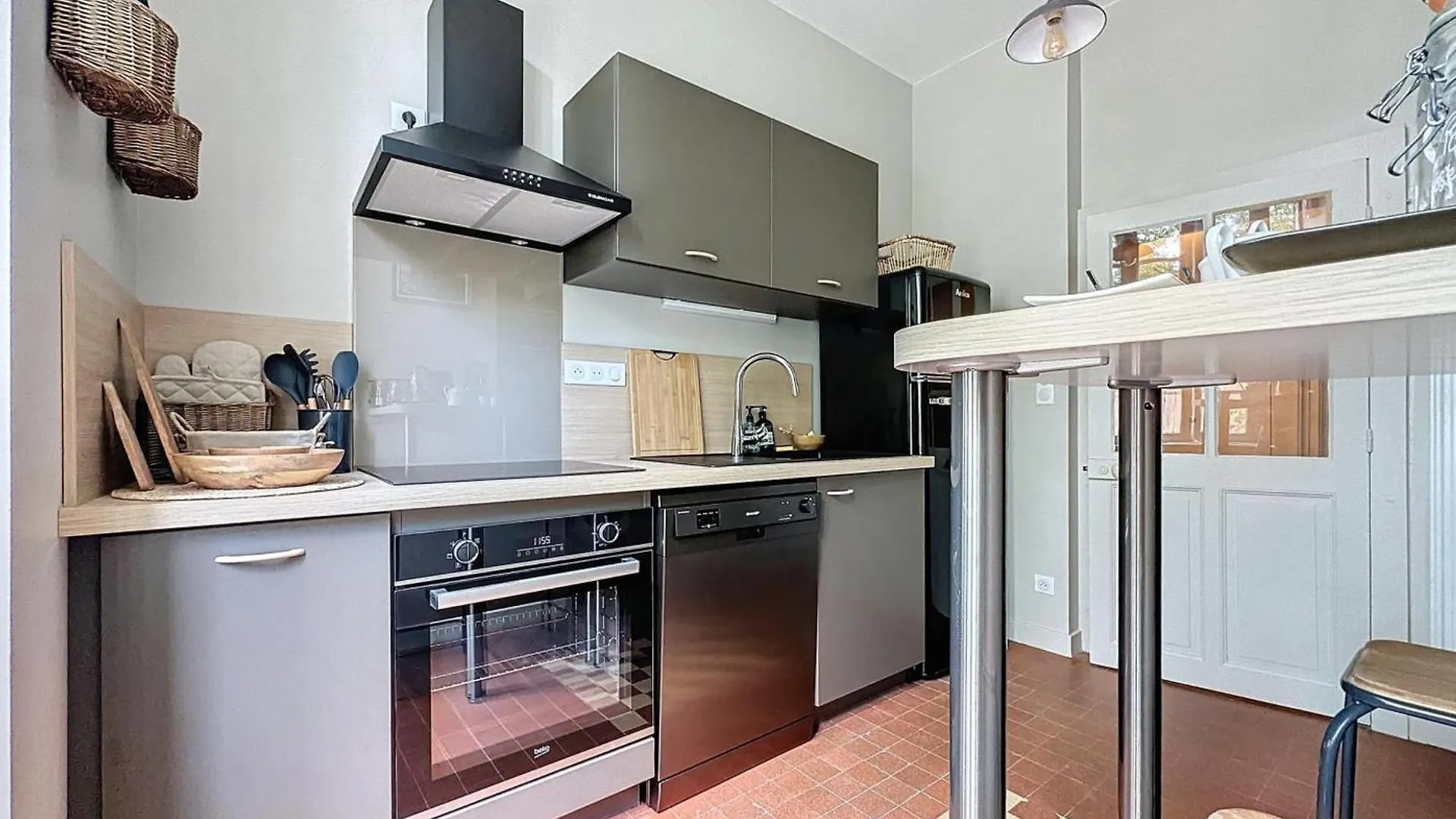 Gite Tranquille Avec Jardin, Parking Et Wi-Fi A La Ferte-Hauterive - Fr-1-489-549 Holiday home
